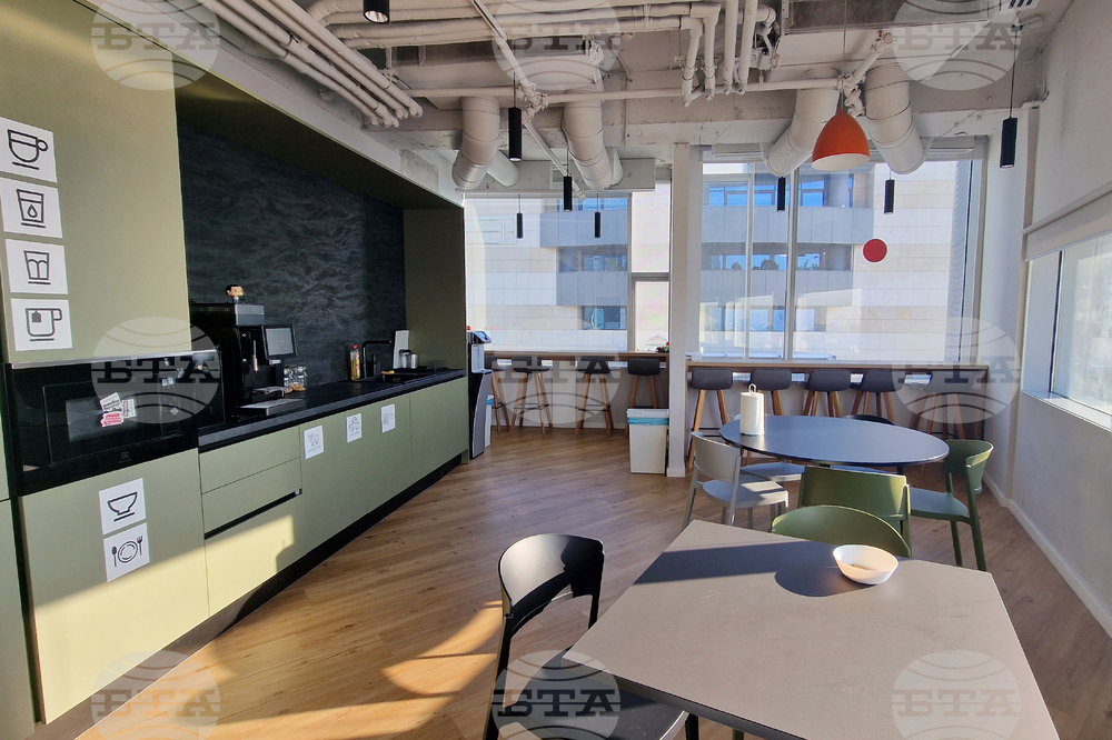 Румъния - Букурещ - споделено работно пространство