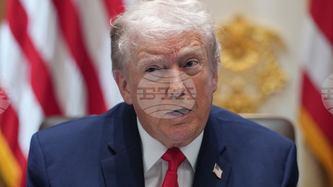 Ройтерс: Тръмп ще обсъди евентуални удари срещу Иран с израелски и саудитски представители на службите за разузнаване и отбрана 