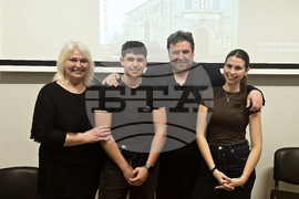 „И избави нас от лукавия“ - Стефан Иванов - представяне