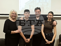 „И избави нас от лукавия“ - Стефан Иванов - представяне