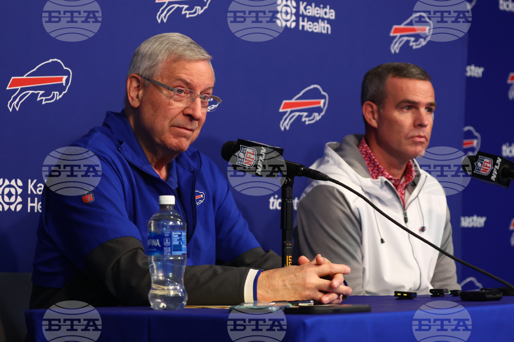 CORRECTION Bills Football