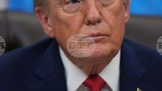 Тръмп отрече да е подремвал по време на заседания