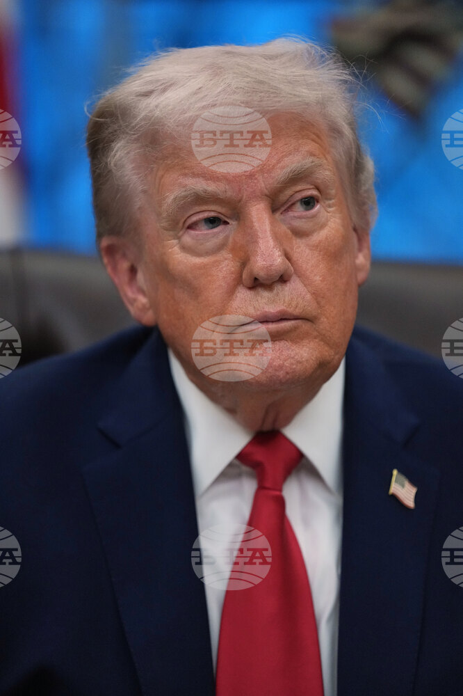 Тръмп отрече да е подремвал по време на заседания