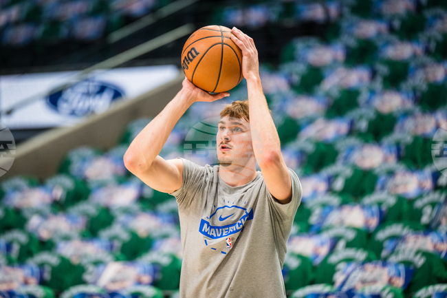 Hornets Mavericks Basketball