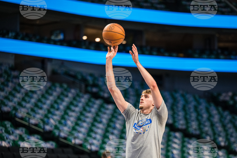 Hornets Mavericks Basketball