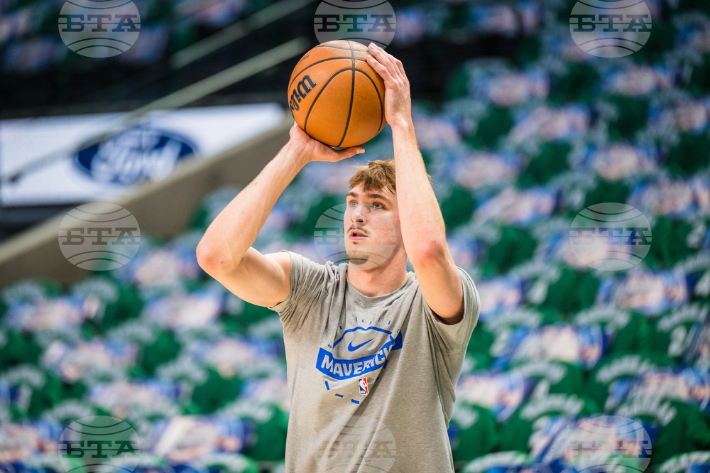 Hornets Mavericks Basketball