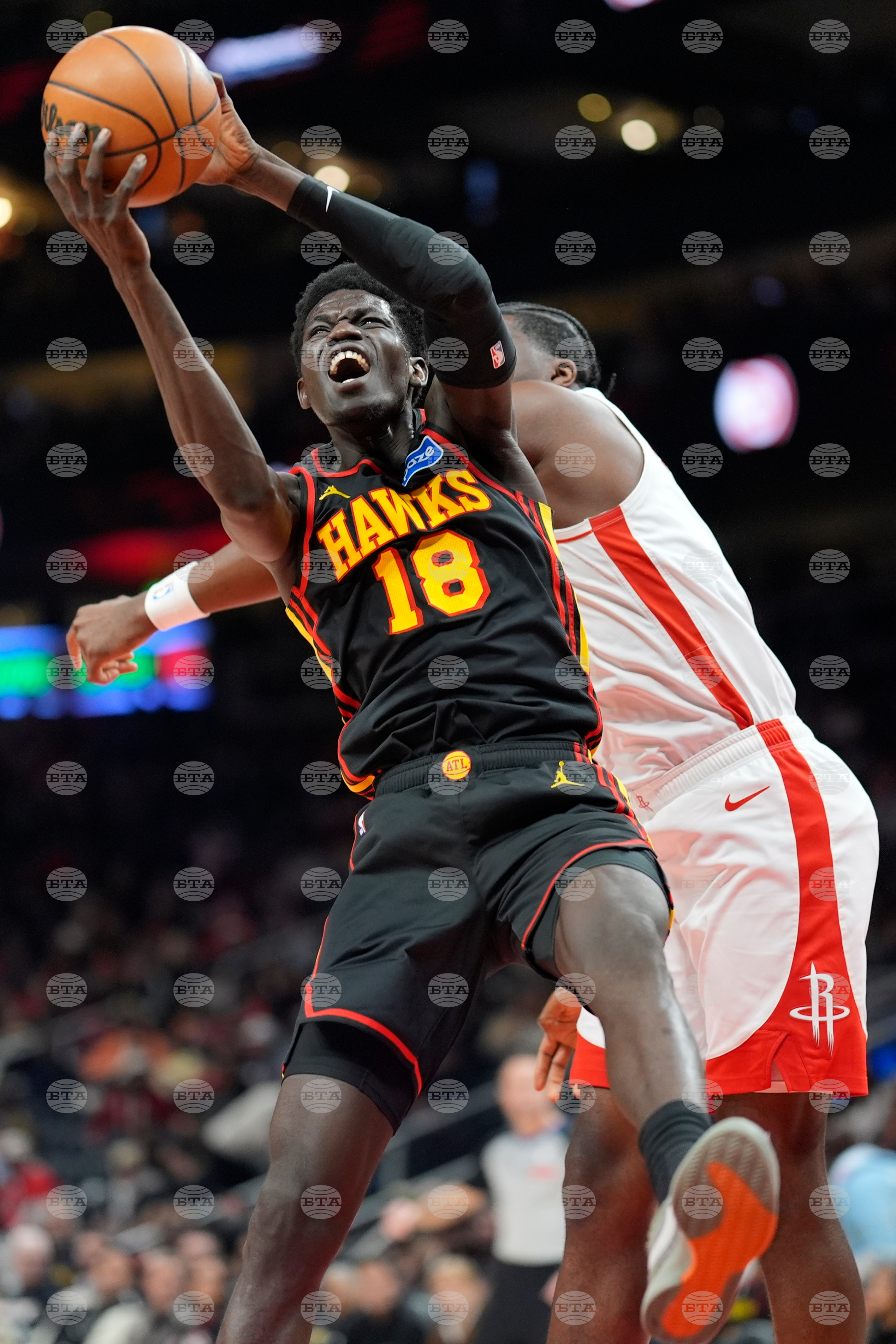 Rockets Hawks Basketball