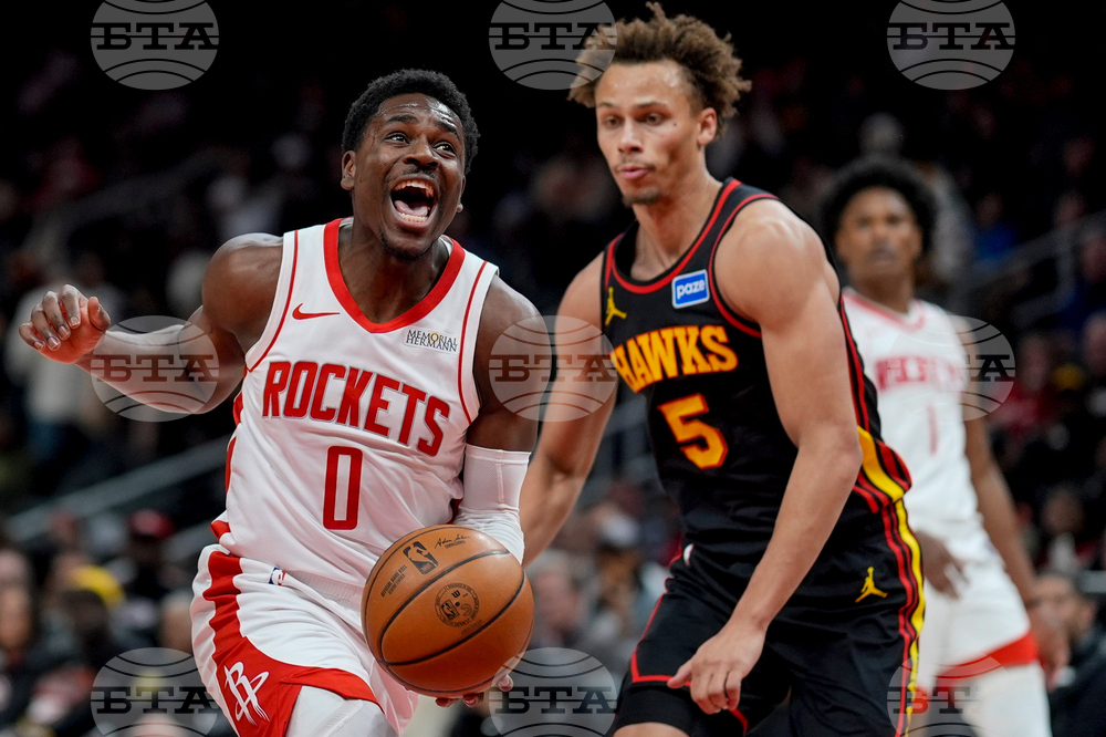 Rockets Hawks Basketball