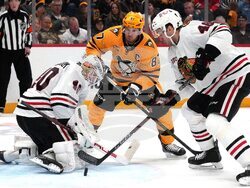 Blackhawks Penguins Hockey