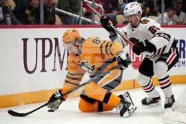 Blackhawks Penguins Hockey