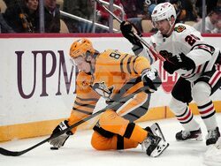 Blackhawks Penguins Hockey