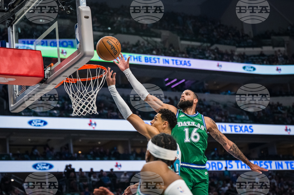 Hornets Mavericks Basketball