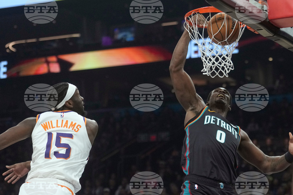 Pistons Suns Basketball