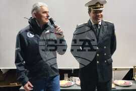 НИК 421 - пролива Дрейк - прекосяване - грамоти