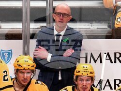 Blackhawks Penguins Hockey