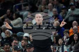 Pistons Suns Basketball