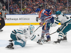 Sharks Oilers Hockey