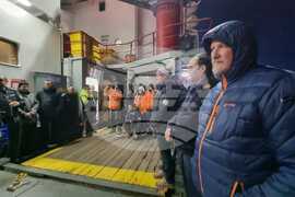 НИК 421 - пролива Дрейк - прекосяване - грамоти