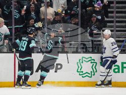 Maple Leafs Kraken Hockey