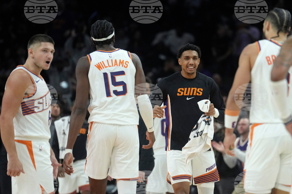 Pistons Suns Basketball
