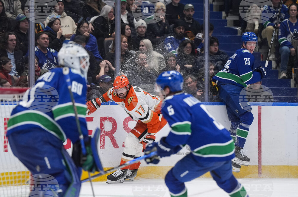 Ducks Canucks Hockey