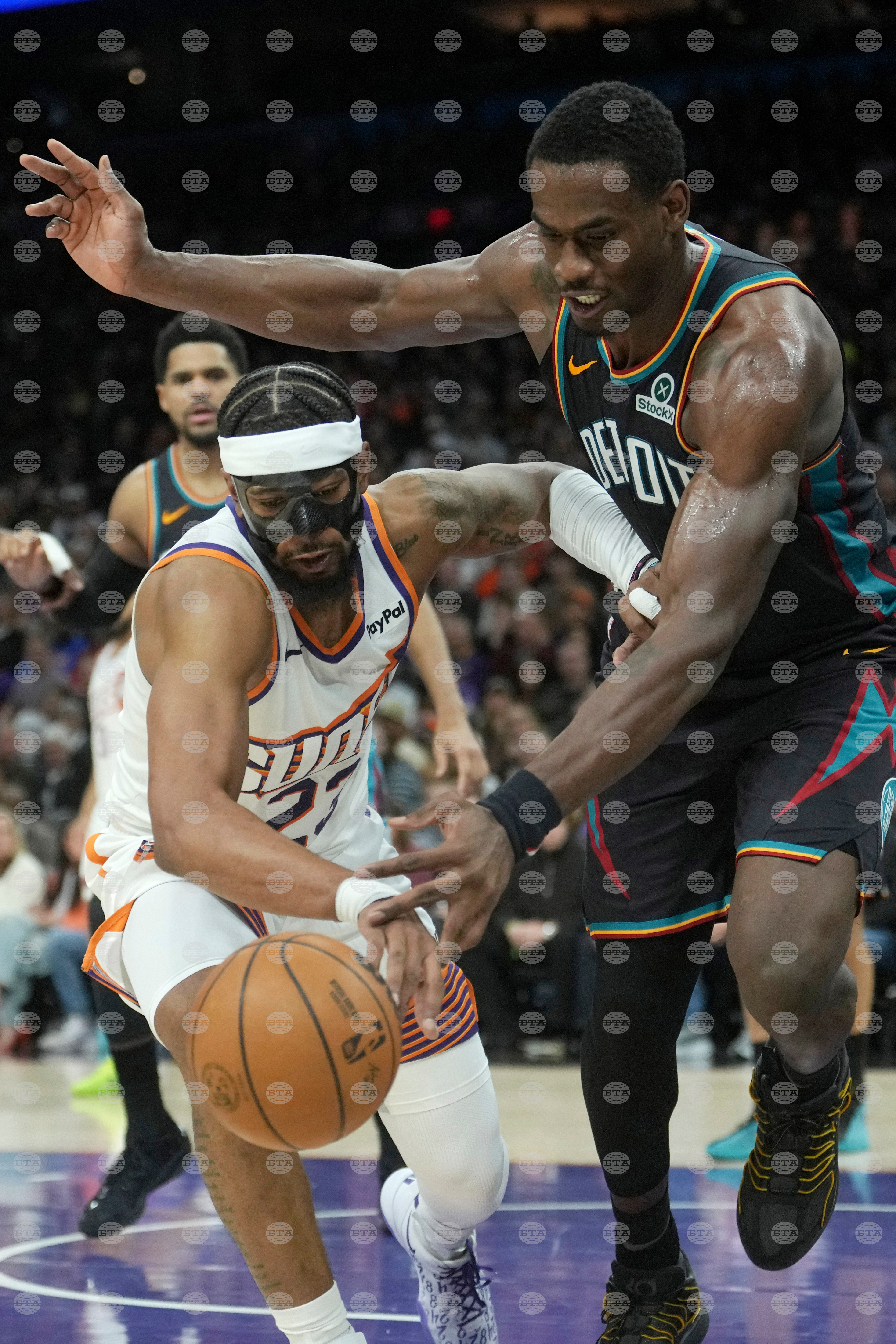 Pistons Suns Basketball