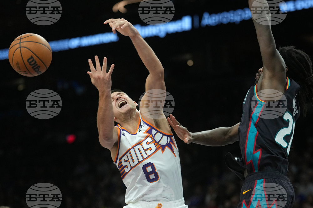 Pistons Suns Basketball