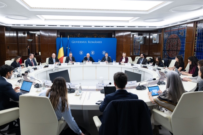 Румънският премиер Боложан обсъди икономическите приоритети на страната с международни инвеститори