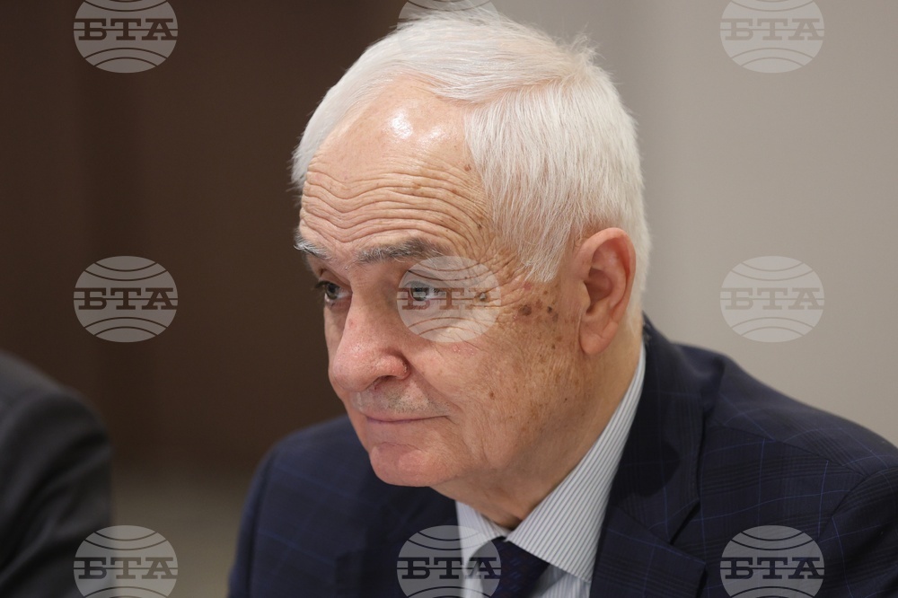 Outgoing Defence Minister Says Extended Budget Fails to Cover Ongoing Armed Forces Modernization Projects