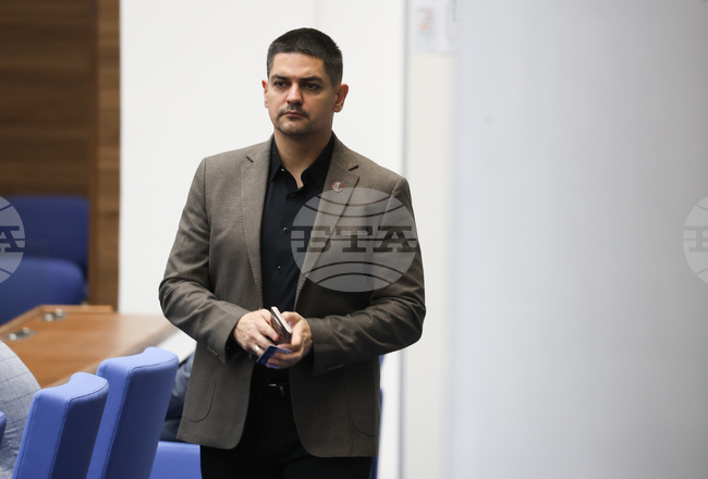 Единственото, което има значение, е обединение срещу модела Пеевски – Борисов, каза лидерът на МЕЧ Радостин Василев