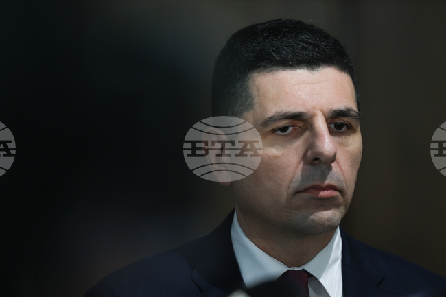 Логичният избор за служебен премиер е Андрей Гюров, заяви съпредседателят на „Да, България" Ивайло Мирчев