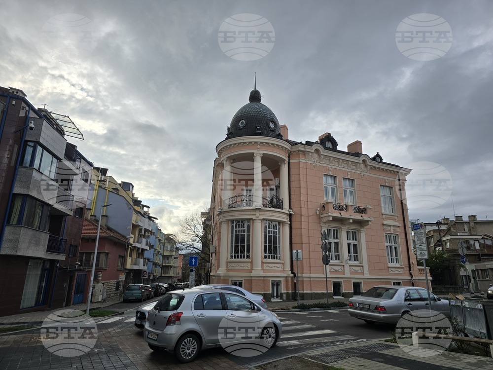 В Регионалната библиотека „Сава Доброплодни“ в Сливен се проведоха презентации и беседи с ученици по случай 3 март