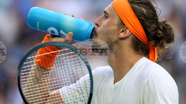 Бившият шампион Александър Зверев стартира с победа на турнира по тенис в Акапулко, Каспер Рууд отпадна