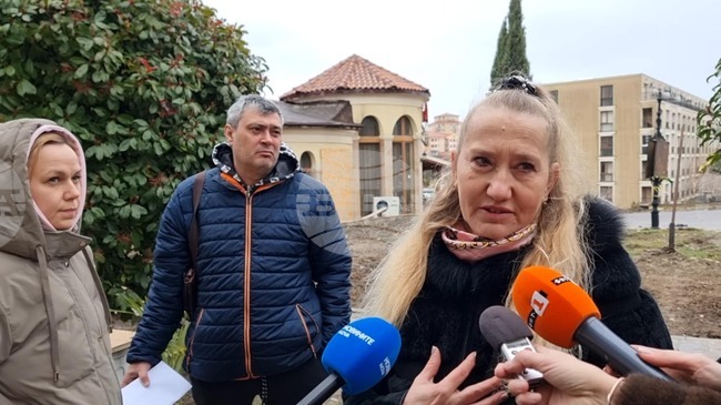 Собствениците на имоти във в.с. Елените настояват за спешно възстановяване на електрозахранването, водоснабдяването и канализацията в района