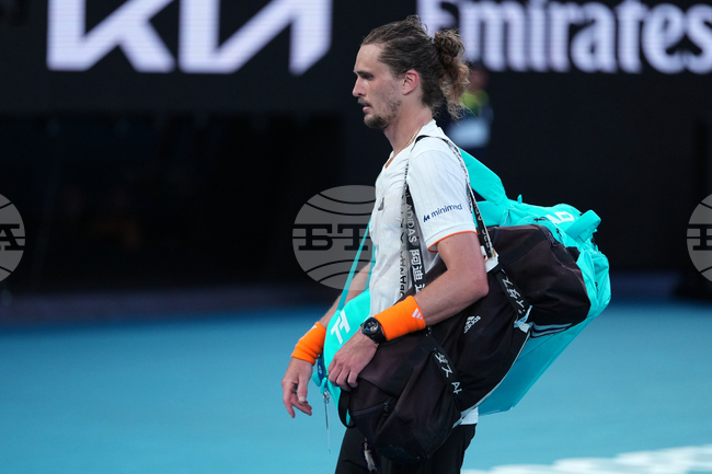 Александър Зверев изрази несъгласие със съдийството по време на полуфиналния си мач срещу Карлос Алкарас от Откритото първенство по тенис на Австралия