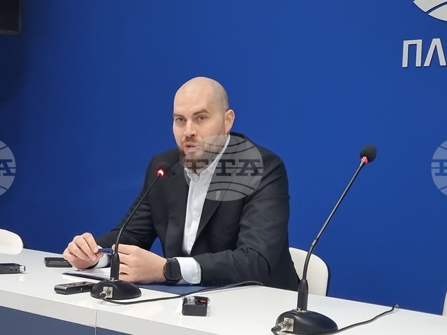 Липсата на национален бюджет поставя в деликатно положение общините, каза председателят на Общинския съвет в Плевен