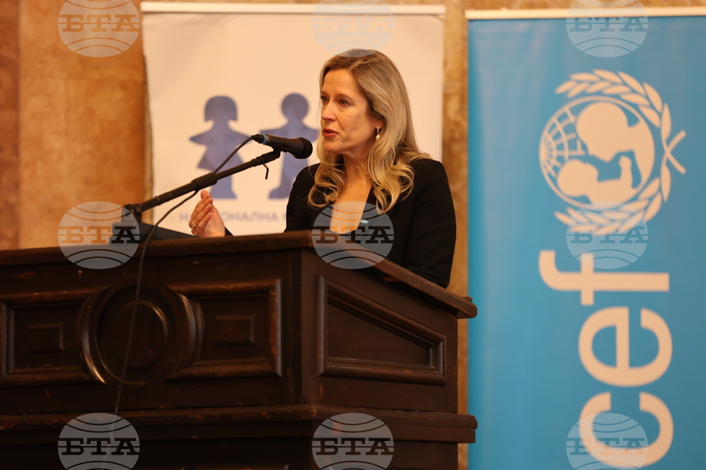 СУ „Св. Климент Охридски” - „Между бунта и закона - тийнейджърите в България” - дискусия