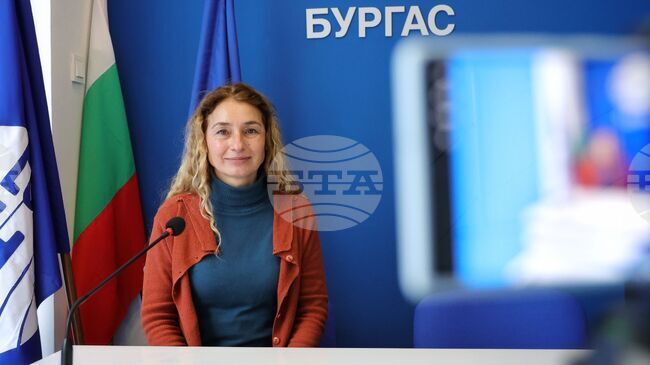 Читалищата обединяват общността и пазят културата, каза секретарят на читалище „Асен Златаров 1940“ в Бургас Диана Радославова