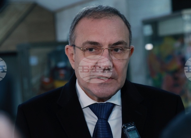 Категорично трябва да има конгрес на БСП преди изборите, смята Борислав Гуцанов