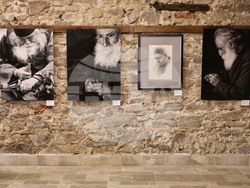 Бачковски манастир - изложба - „Атон в рисунки и фотографии“