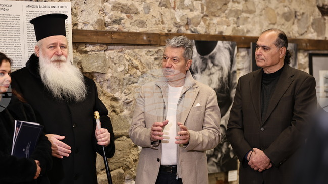 Вашето творчество е открита проповед към всички православни християни, каза игуменът на Бачковския манастир на авторите на изложбата "Атон в рисунки и фотографии"