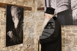 Бачковски манастир - изложба - „Атон в рисунки и фотографии“