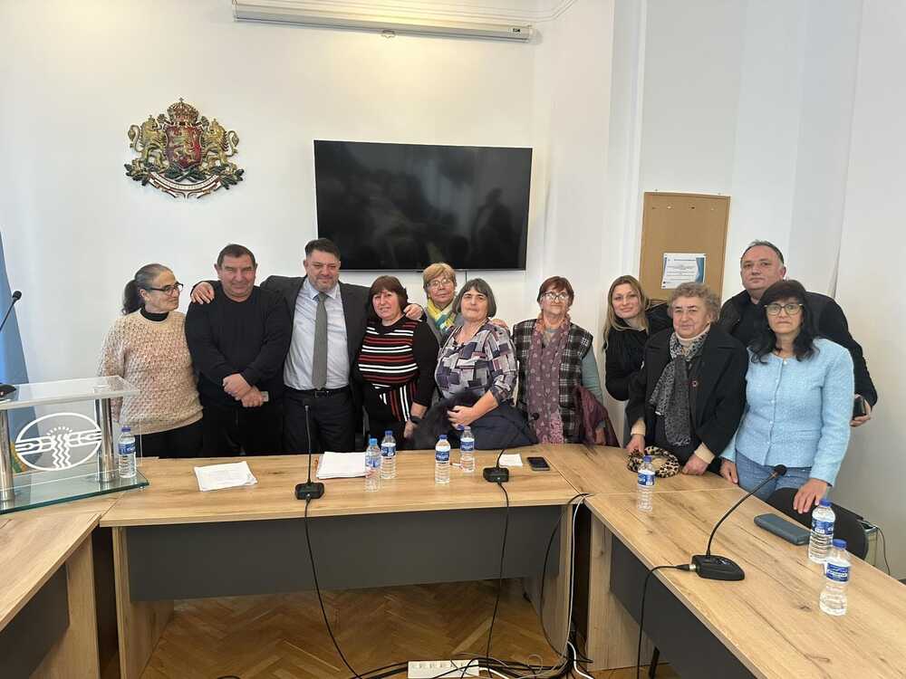 Социалистите от община Тунджа се обявиха в подкрепа на председателя Атанас Зафиров и за отмяна на Конгреса