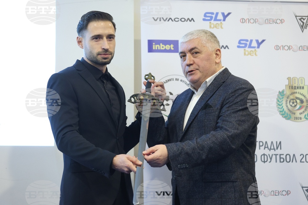 Радослав Гидженов е футболен съдия номер 1 за 2025 година 