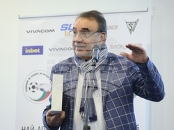 Футболни съдии - награди