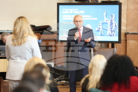 СУ „Св. Климент Охридски” - „Между бунта и закона - тийнейджърите в България” - дискусия