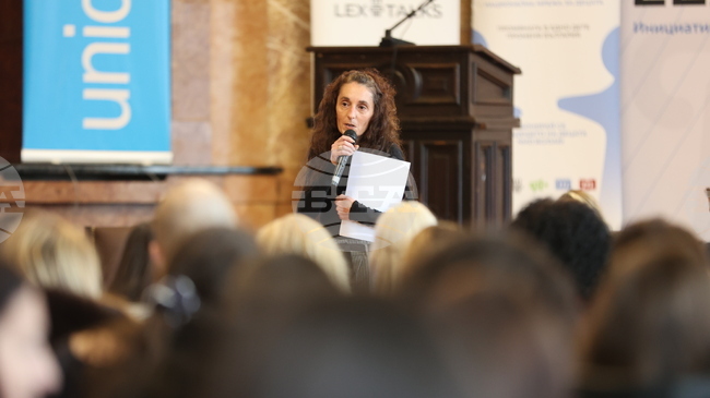 Зад маскираното поведение се крие отчужденост, импулсна агресия и усещане за липса на подкрепа, каза психологът Кръстинка Попова