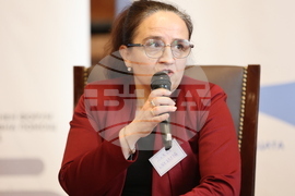 СУ „Св. Климент Охридски” - „Между бунта и закона - тийнейджърите в България” - дискусия