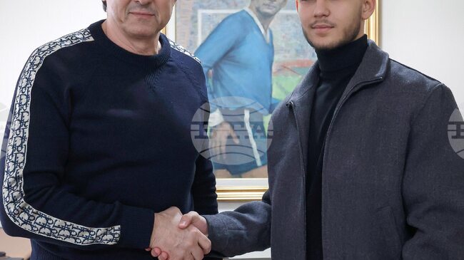 Левски подписа договор със сина на Емил Ангелов Ернан