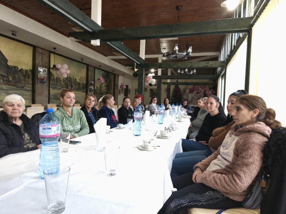 Да разпознават и подпомагат семейства в риск се обучаваха жители на няколко търговищки села 